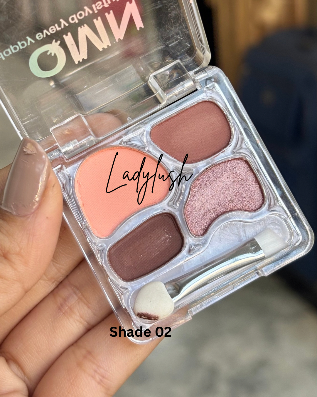 Mini eyeshadow pallete