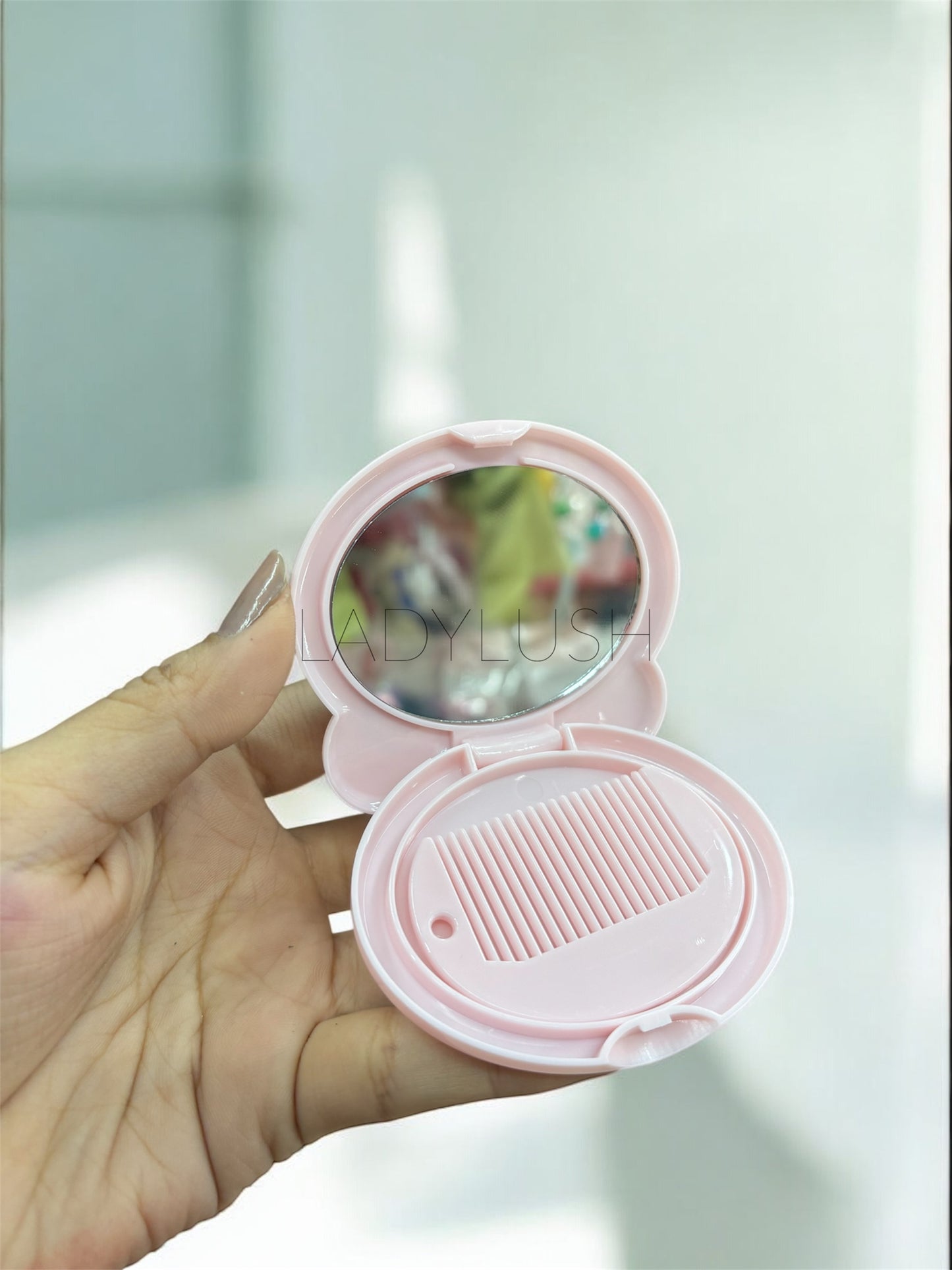 Mirror charm with Comb (Random colour)