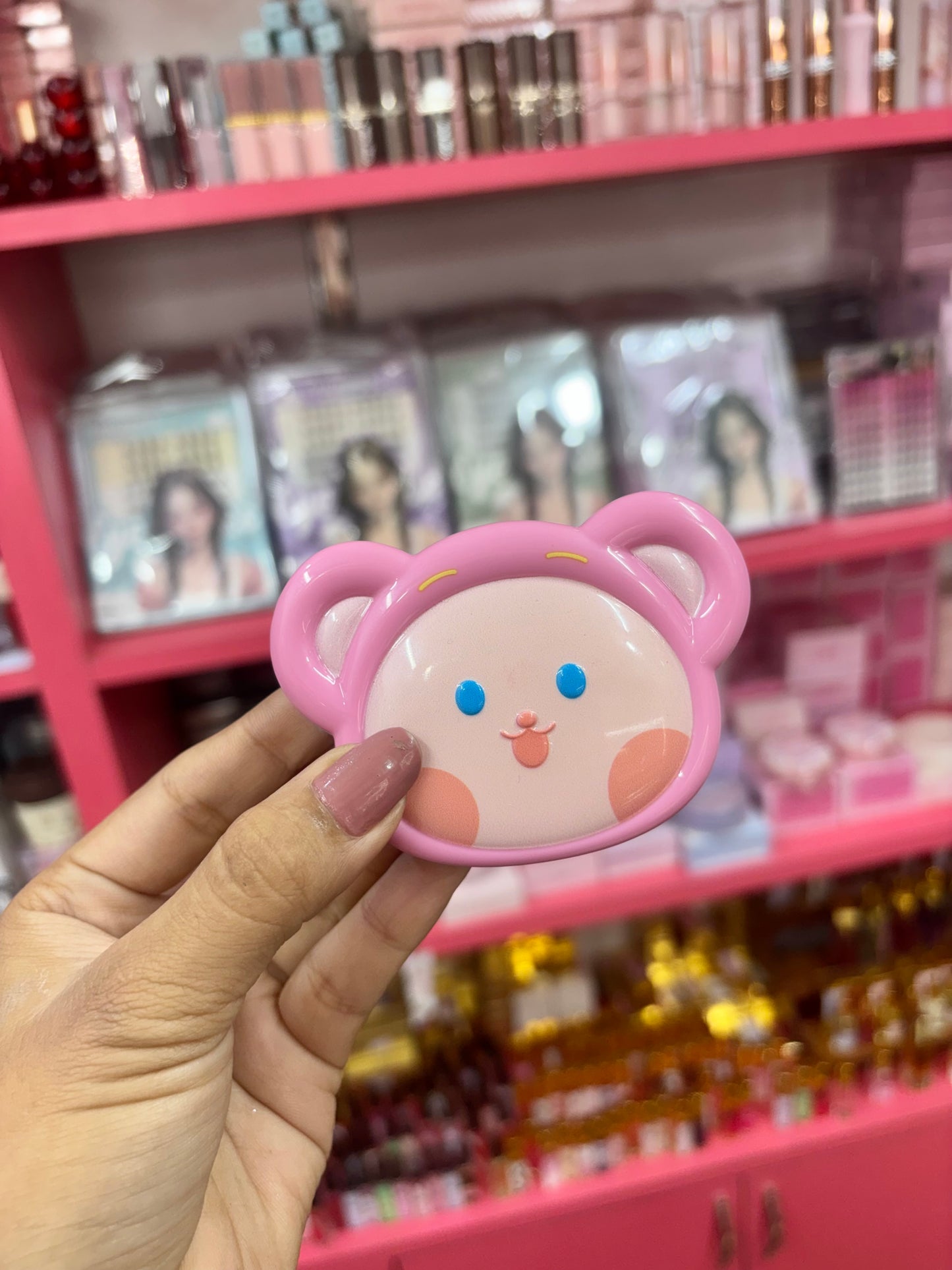 Gege bear Cute eyeshadow