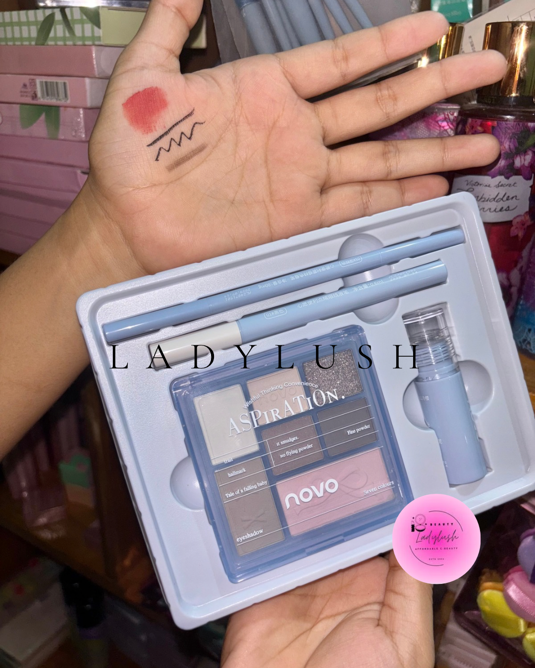 Novo Makeup Gifting Set