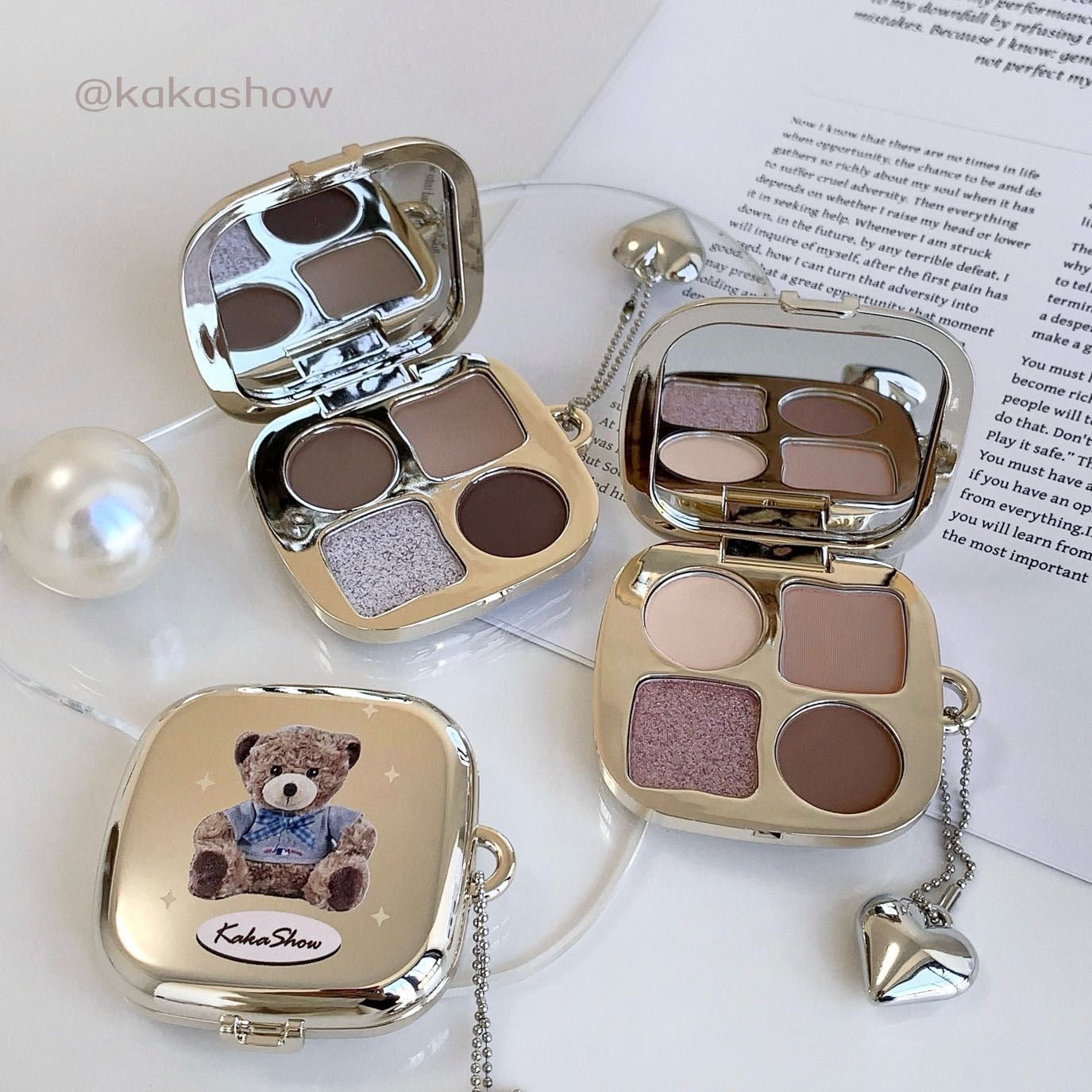 Kaka show Eyeshadow Pallete With Charm