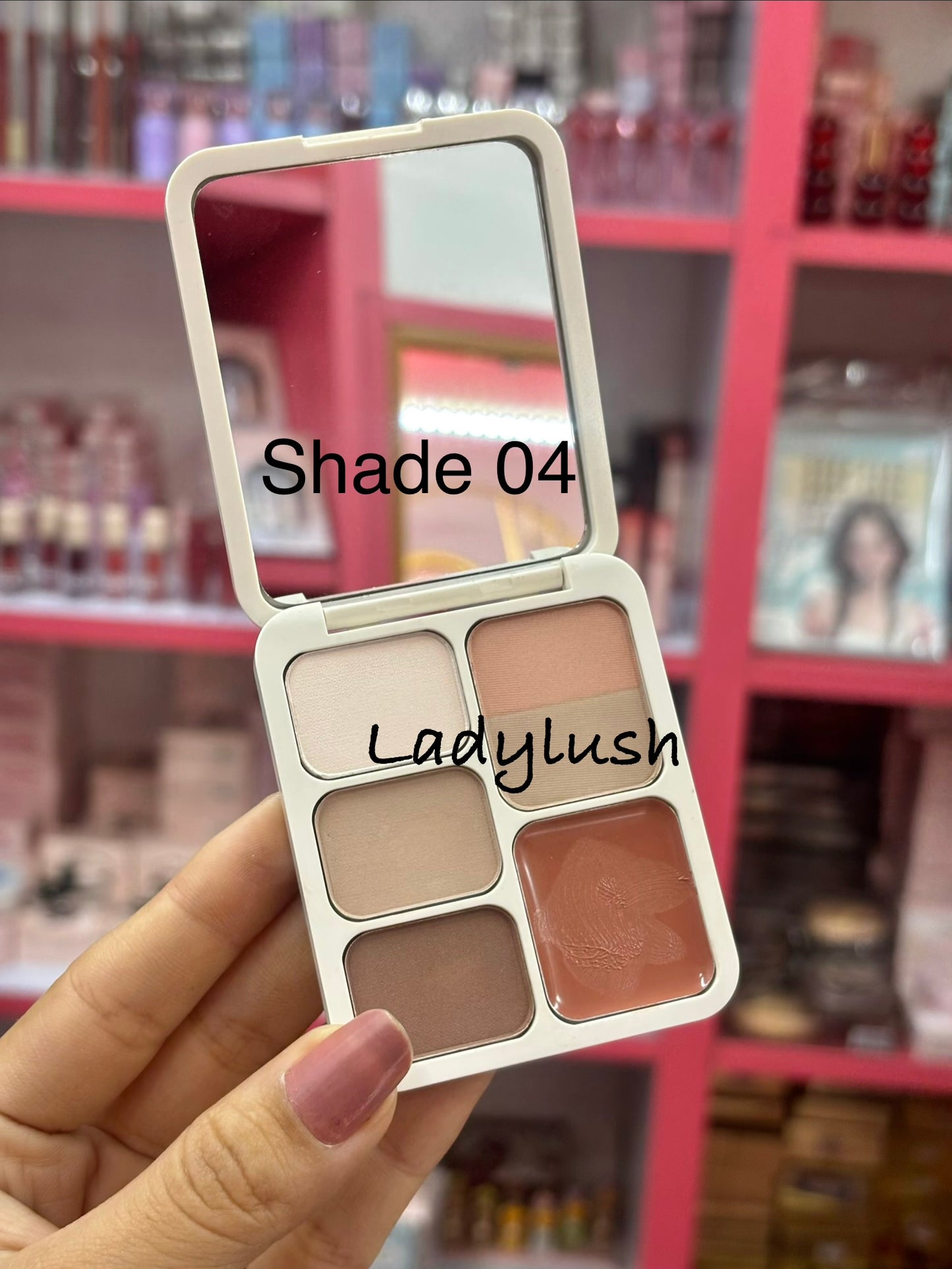 Her orange Makeup pallete