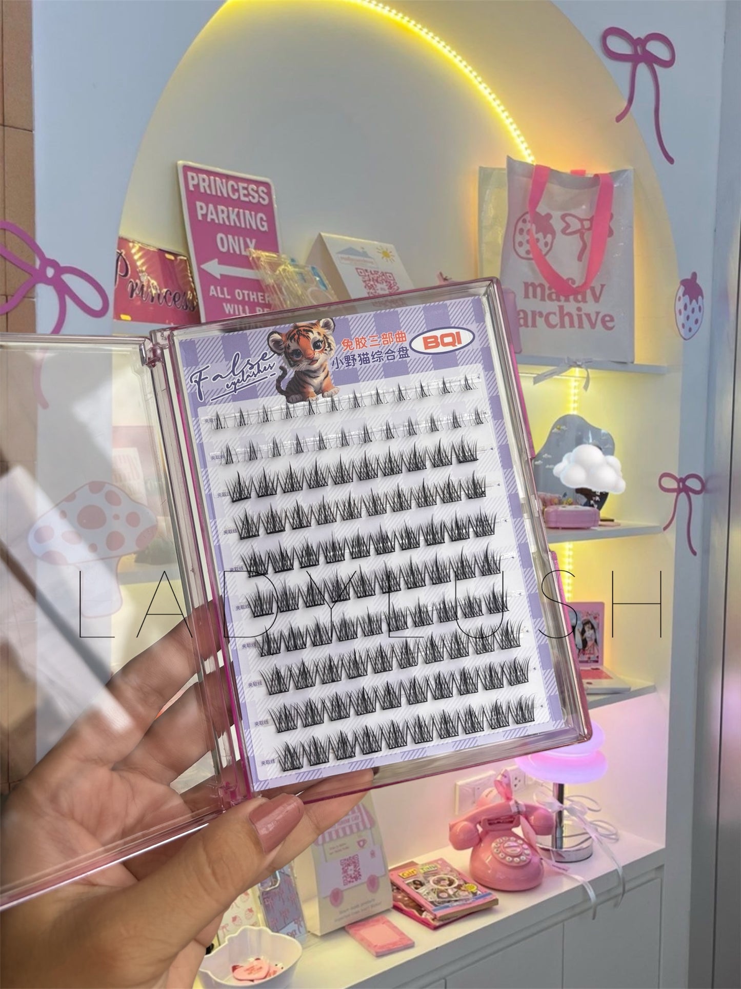 Self adhesive lower + upper eyelash