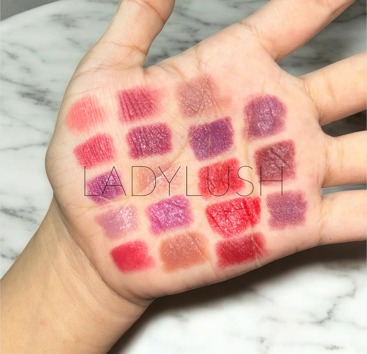 Lipstick capsule set of 18