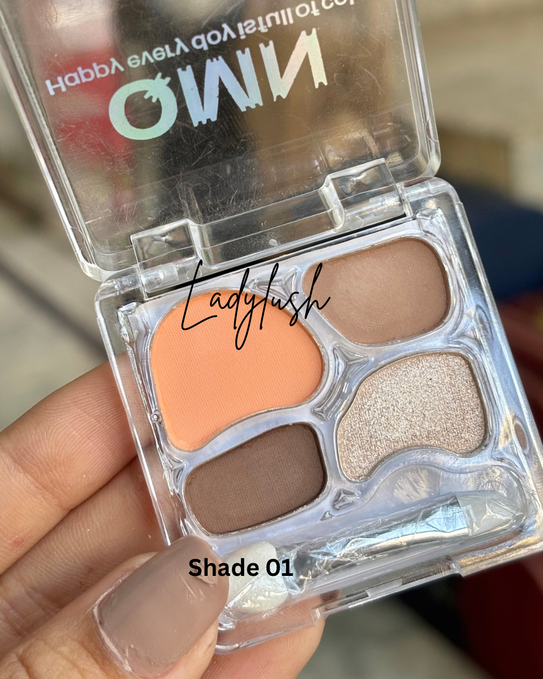 Mini eyeshadow pallete